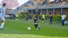 Foto de la galería: Cruce redondo: el Colectivero sumó de a tres y dejó sin invicto al puntero en el Federal A