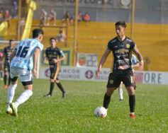 Foto de la galería: Cruce redondo: el Colectivero sumó de a tres y dejó sin invicto al puntero en el Federal A