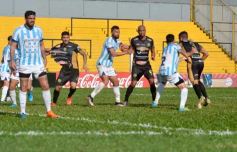 Foto de la galería: Cruce redondo: el Colectivero sumó de a tres y dejó sin invicto al puntero en el Federal A