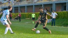 Foto de la galería: Cruce redondo: el Colectivero sumó de a tres y dejó sin invicto al puntero en el Federal A