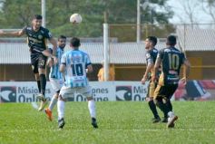Foto de la galería: Cruce redondo: el Colectivero sumó de a tres y dejó sin invicto al puntero en el Federal A