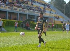 Foto de la galería: Cruce redondo: el Colectivero sumó de a tres y dejó sin invicto al puntero en el Federal A