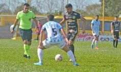 Foto de la galería: Cruce redondo: el Colectivero sumó de a tres y dejó sin invicto al puntero en el Federal A