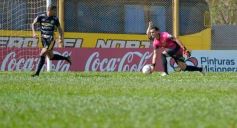 Foto de la galería: Cruce redondo: el Colectivero sumó de a tres y dejó sin invicto al puntero en el Federal A