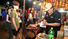 Foto de la galería: Con ritmo latino: bachata y encuentro sumaron el disfrute en la noche de viernes posadeño