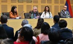 Foto de la galería: Semana de la Lactancia: realizaron una Jornada de Promoción en la Legislatura Misionera
