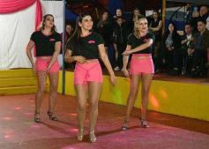 Foto de la galería: Encuentro Coreográfico: talento artístico local se dio cita en el ex Complejo Power de Posadas