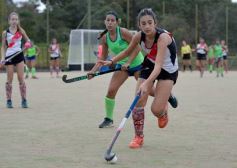 Foto de la galería: Corona, invicto y ascenso: Guaraní campeón del Regional B de Hockey