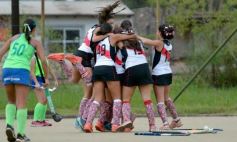 Foto de la galería: Corona, invicto y ascenso: Guaraní campeón del Regional B de Hockey