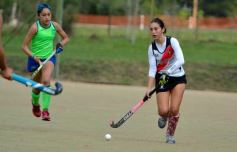 Foto de la galería: Corona, invicto y ascenso: Guaraní campeón del Regional B de Hockey