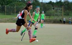 Foto de la galería: Corona, invicto y ascenso: Guaraní campeón del Regional B de Hockey