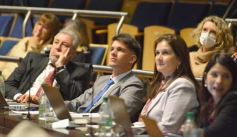 Foto de la galería: Sesión de Diputados: se aprobó la Medicina Tradicional dentro del sistema de Salud Público Misionero