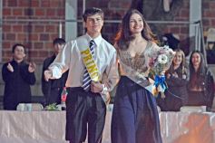 Foto de la galería: Estudiantina 2022: el Colegio del Carmen ya tiene a sus soberanos