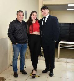 Foto de la galería: Estudiantina 2022: el Colegio del Carmen ya tiene a sus soberanos