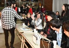 Foto de la galería: Estudiantina 2022: el Colegio del Carmen ya tiene a sus soberanos