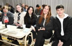 Foto de la galería: Estudiantina 2022: el Colegio del Carmen ya tiene a sus soberanos