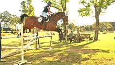 Foto de la galería: Torneo de Equitación: los saltos hípicos animaron otro domingo de salida familiar en Posadas