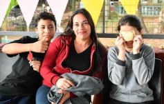 Foto de la galería: Con  un especial agasajo, el IPLyC celebró a los niños junto al Flaco Schiavi