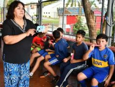 Foto de la galería: Con  un especial agasajo, el IPLyC celebró a los niños junto al Flaco Schiavi