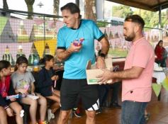 Foto de la galería: Con  un especial agasajo, el IPLyC celebró a los niños junto al Flaco Schiavi