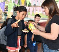 Foto de la galería: Con  un especial agasajo, el IPLyC celebró a los niños junto al Flaco Schiavi