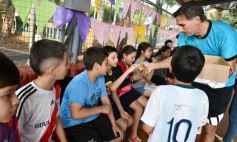 Foto de la galería: Con  un especial agasajo, el IPLyC celebró a los niños junto al Flaco Schiavi