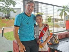 Foto de la galería: Con  un especial agasajo, el IPLyC celebró a los niños junto al Flaco Schiavi