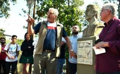 Foto de la galería: Alcibiades Alarcón: vecinos, artistas y autoridades pidieron por el respeto al acervo cultural misionero