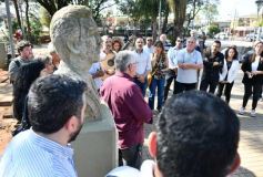 Foto de la galería: Alcibiades Alarcón: vecinos, artistas y autoridades pidieron por el respeto al acervo cultural misionero