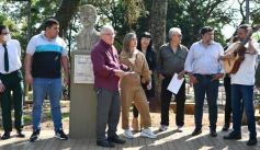 Foto de la galería: Alcibiades Alarcón: vecinos, artistas y autoridades pidieron por el respeto al acervo cultural misionero