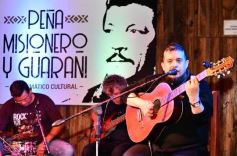 Foto de la galería: Noche de ronda de amigos y música popular en la Peña Misionero y Guaraní