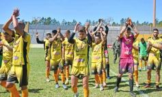 Foto de la galería: Triunfo y respiro para el Colectivero que cortó la mala racha en el Federal A