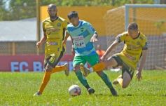 Foto de la galería: Triunfo y respiro para el Colectivero que cortó la mala racha en el Federal A