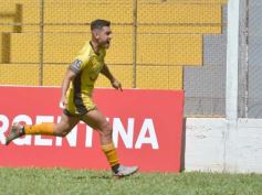 Foto de la galería: Triunfo y respiro para el Colectivero que cortó la mala racha en el Federal A