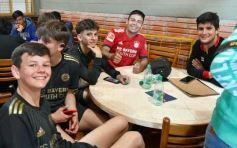 Foto de la galería: Convenio histórico: talento y fútbol misionero en las puertas del Bayern