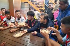 Foto de la galería: Convenio histórico: talento y fútbol misionero en las puertas del Bayern