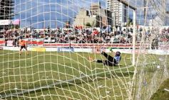 Foto de la galería: Guaraní se quedó con la finalísima y gritó campeón en Villa Sarita