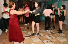 Foto de la galería: Reina de la noche: fiesta y diversión en los 15 años de Daniela Saiman