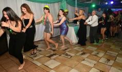 Foto de la galería: Reina de la noche: fiesta y diversión en los 15 años de Daniela Saiman