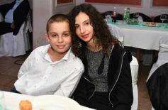 Foto de la galería: Reina de la noche: fiesta y diversión en los 15 años de Daniela Saiman