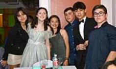 Foto de la galería: Reina de la noche: fiesta y diversión en los 15 años de Daniela Saiman