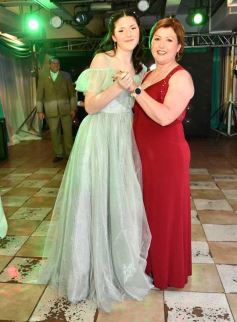 Foto de la galería: Reina de la noche: fiesta y diversión en los 15 años de Daniela Saiman