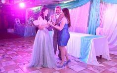 Foto de la galería: Reina de la noche: fiesta y diversión en los 15 años de Daniela Saiman