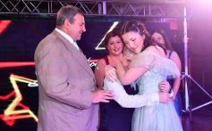 Foto de la galería: Reina de la noche: fiesta y diversión en los 15 años de Daniela Saiman