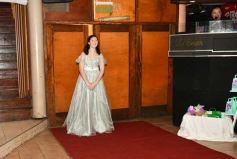 Foto de la galería: Reina de la noche: fiesta y diversión en los 15 años de Daniela Saiman