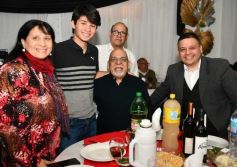 Foto de la galería: Después de 40 años, San Cayé volvió a juntarse y celebró su primer encuentro con emoción y alegría