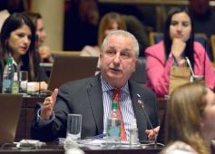 Foto de la galería: Sesión de Diputados: Misiones fortalecerá la producción de alimentos en las comunidades guaranies