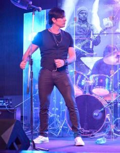 Foto de la galería: Sábado prendido con Fabio Gasser y otro show impresionante