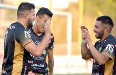 Foto de la galería: Crucero ganó y quedó a tiro de la clasificación en el Federal A