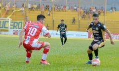 Foto de la galería: Crucero ganó y quedó a tiro de la clasificación en el Federal A